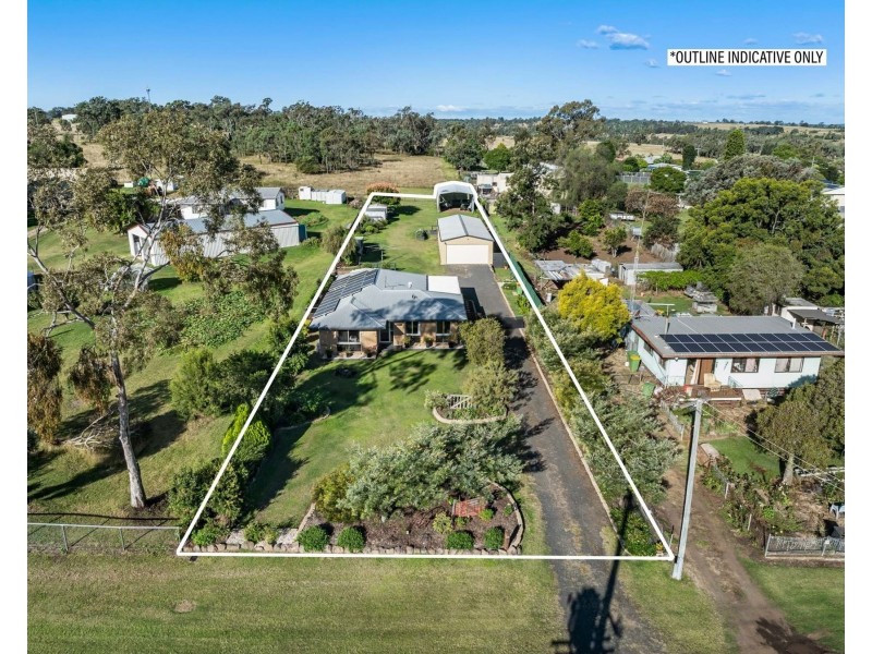 26 Daher Street, Goombungee QLD 4354