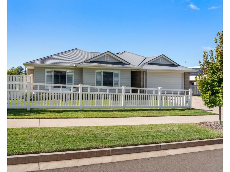 18 Ryder Avenue, Highfields QLD 4352