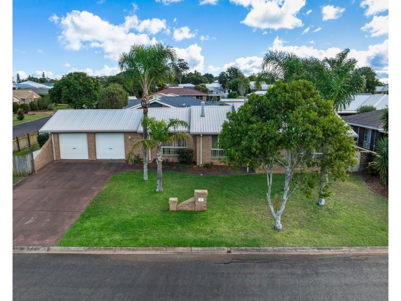 21 Fern Drive, Kearneys Spring QLD 4350