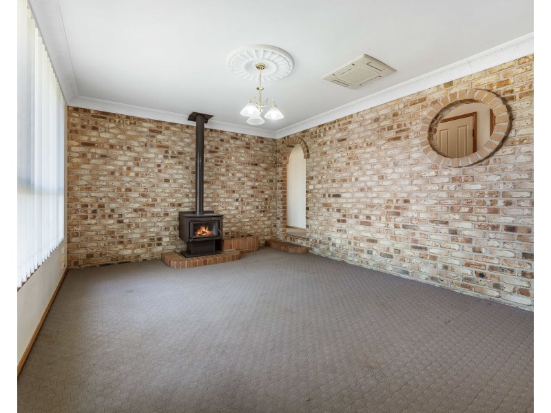 21 Fern Drive, Kearneys Spring QLD 4350