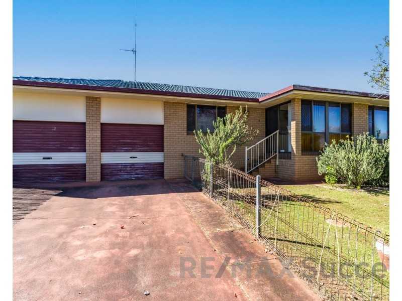 370 Hume Street, Centenary Heights QLD 4350