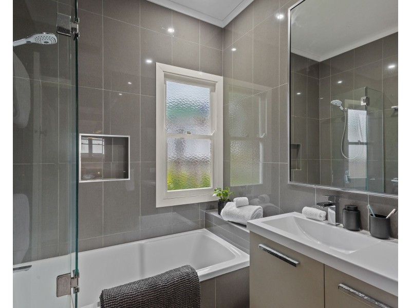 25 Doncaster Street, Newtown QLD 4350