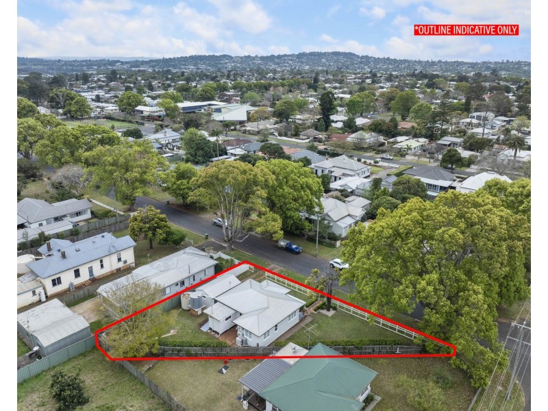 25 Doncaster Street, Newtown QLD 4350