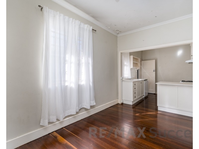 76 Lindsay Street, East Toowoomba QLD 4350