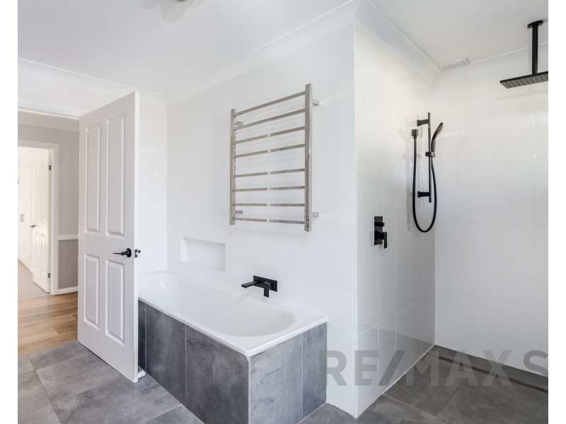 292 Glenvale Road, Glenvale QLD 4350