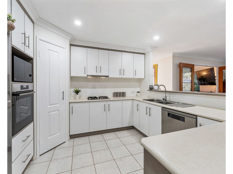 2 Jackson Close, Highfields QLD 4352