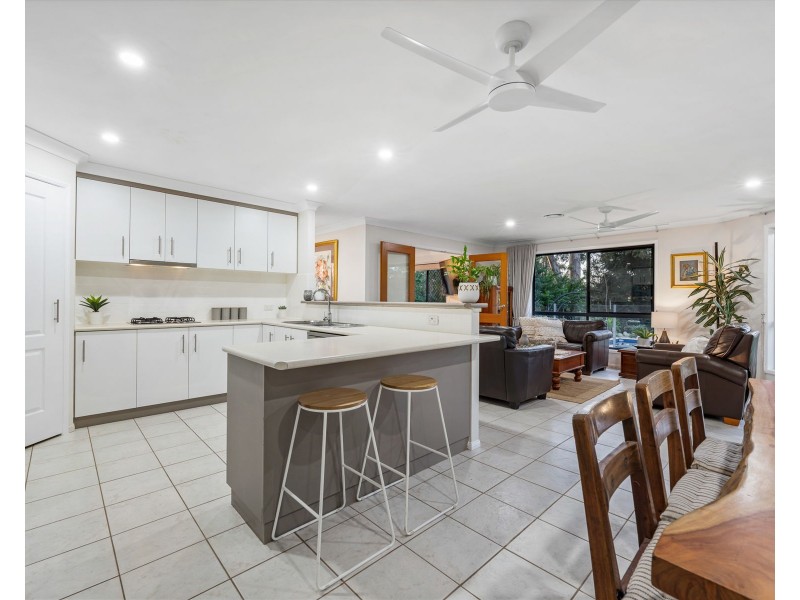 2 Jackson Close, Highfields QLD 4352