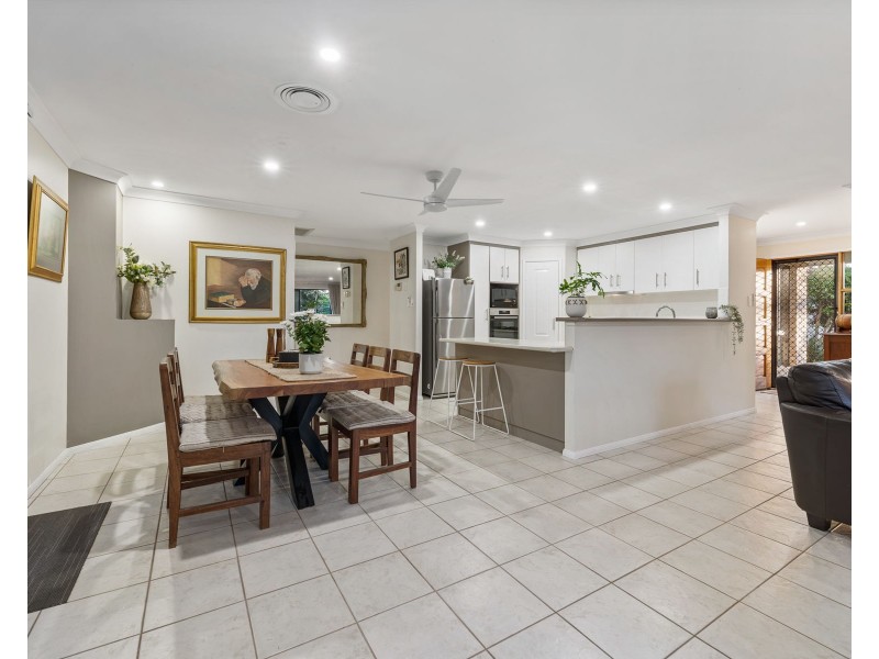 2 Jackson Close, Highfields QLD 4352