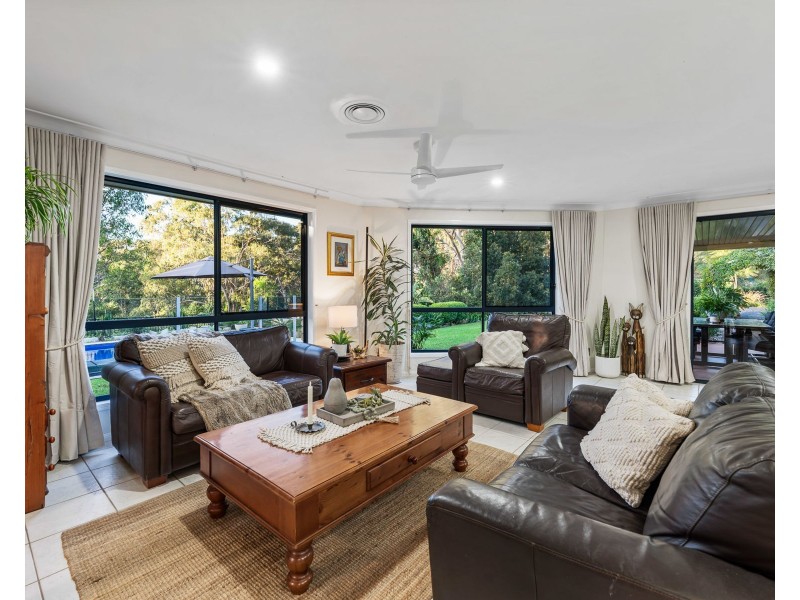 2 Jackson Close, Highfields QLD 4352