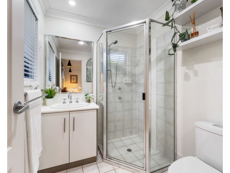 2 Jackson Close, Highfields QLD 4352
