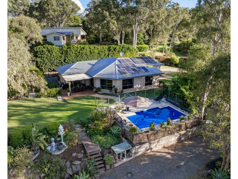 2 Jackson Close, Highfields QLD 4352