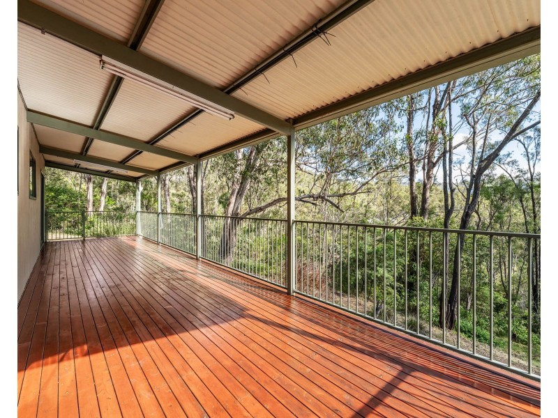 40 Berghofer Drive, Withcott QLD 4352