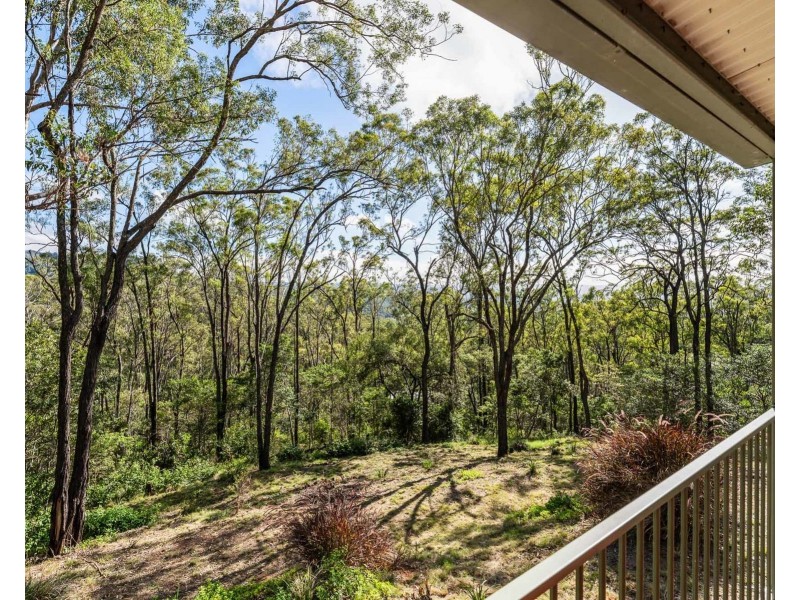 40 Berghofer Drive, Withcott QLD 4352