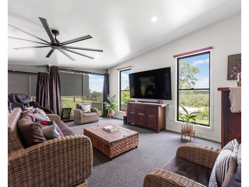 255 Gittins Road, Withcott QLD 4352