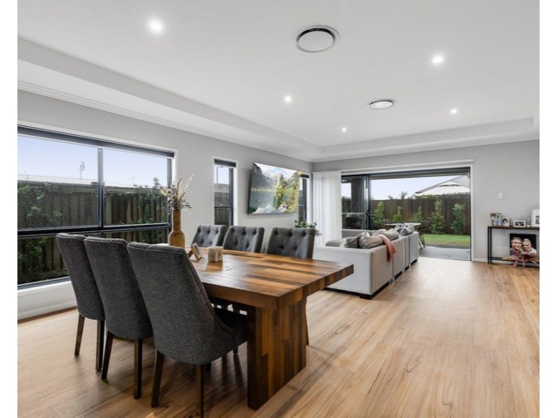 14 Cadel Evans Drive, Kearneys Spring QLD 4350