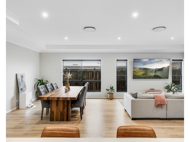 14 Cadel Evans Drive, Kearneys Spring QLD 4350