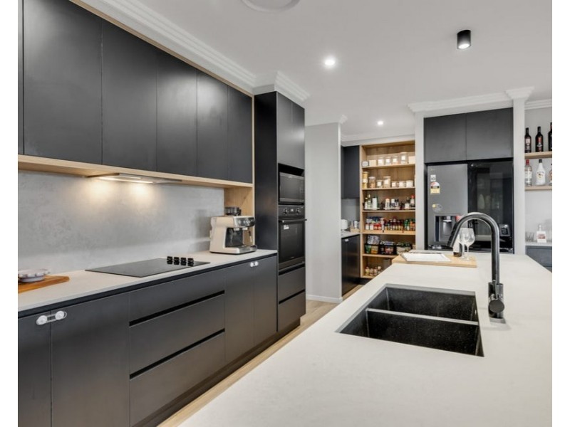 14 Cadel Evans Drive, Kearneys Spring QLD 4350