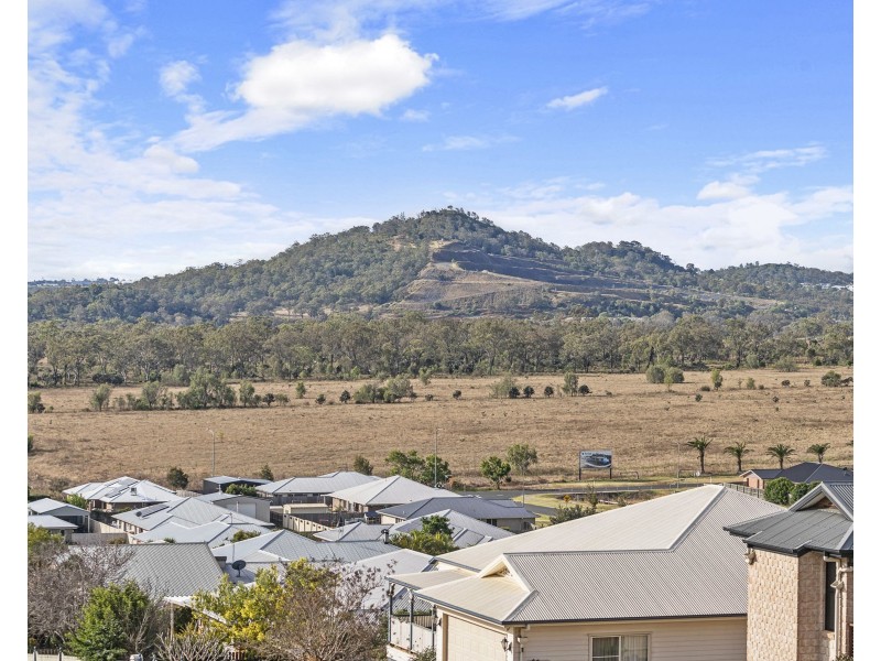 15 Edwin Street, Westbrook QLD 4350