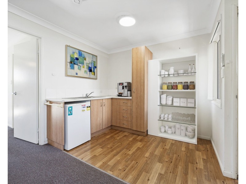 2/306-310 James Street, Harristown QLD 4350