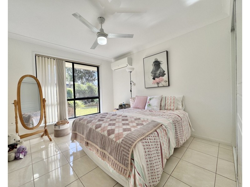 13 Baker Finch Place, Kensington Grove QLD 4341