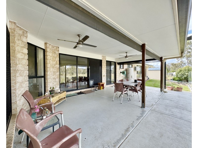 13 Baker Finch Place, Kensington Grove QLD 4341