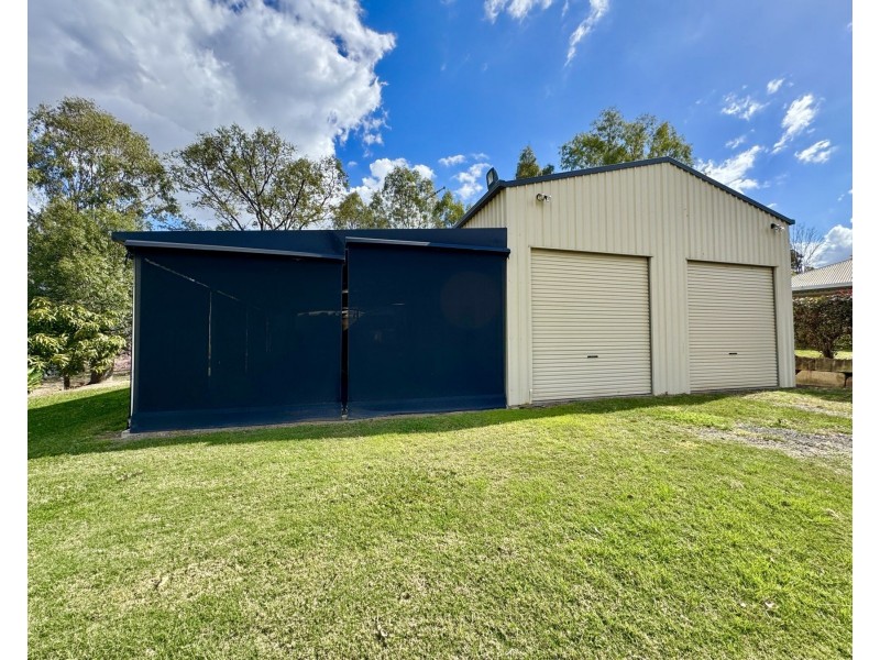 13 Baker Finch Place, Kensington Grove QLD 4341