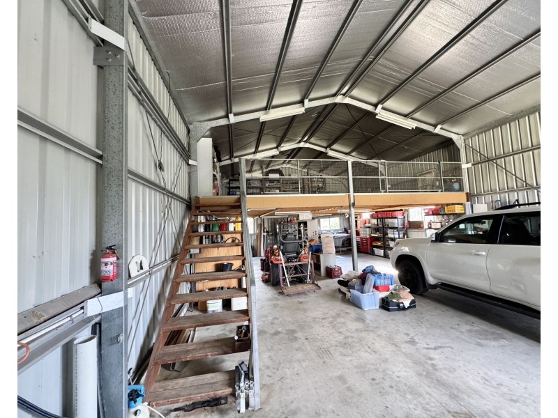 13 Baker Finch Place, Kensington Grove QLD 4341