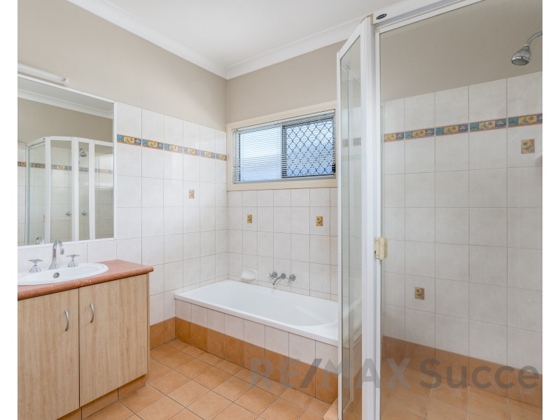 55 Llewellyn Street, Centenary Heights QLD 4350