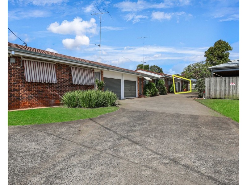 4/6 Victor Street, East Toowoomba QLD 4350