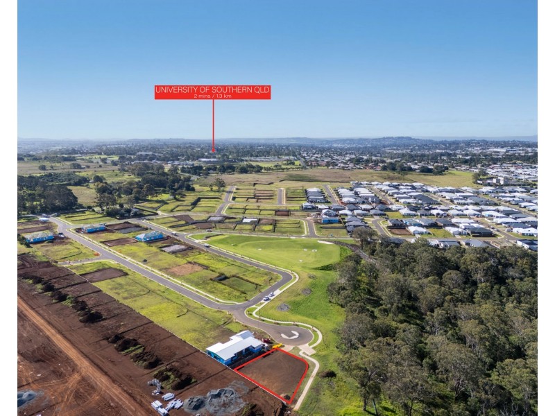 7 Ned Court, Kearneys Spring QLD 4350