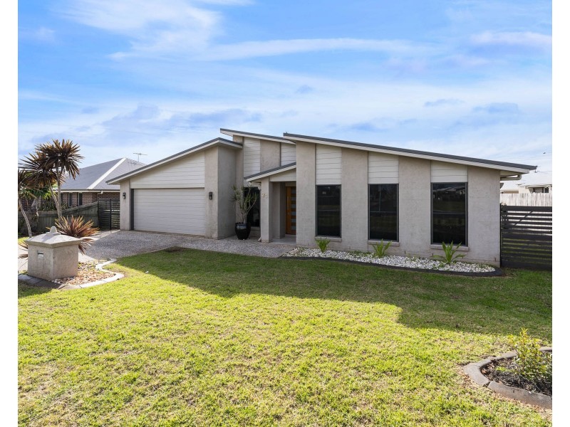 21 Opperman Dr, Kearneys Spring QLD 4350