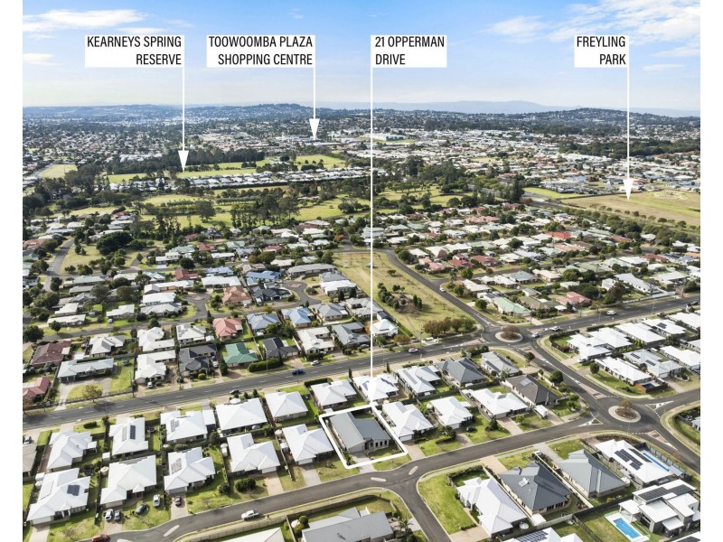 21 Opperman Dr, Kearneys Spring QLD 4350