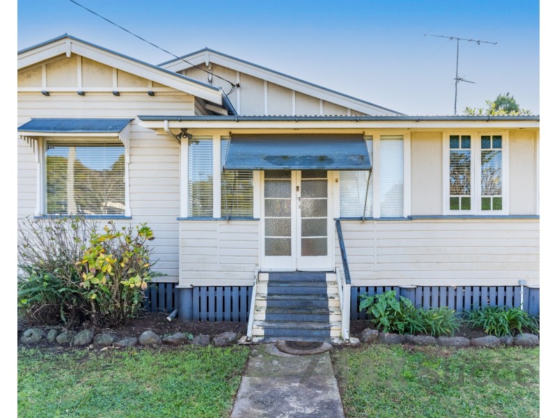 211 Campbell Street, Newtown QLD 4350