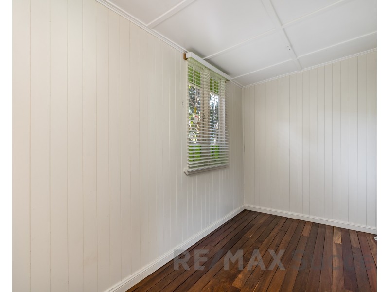 211 Campbell Street, Newtown QLD 4350