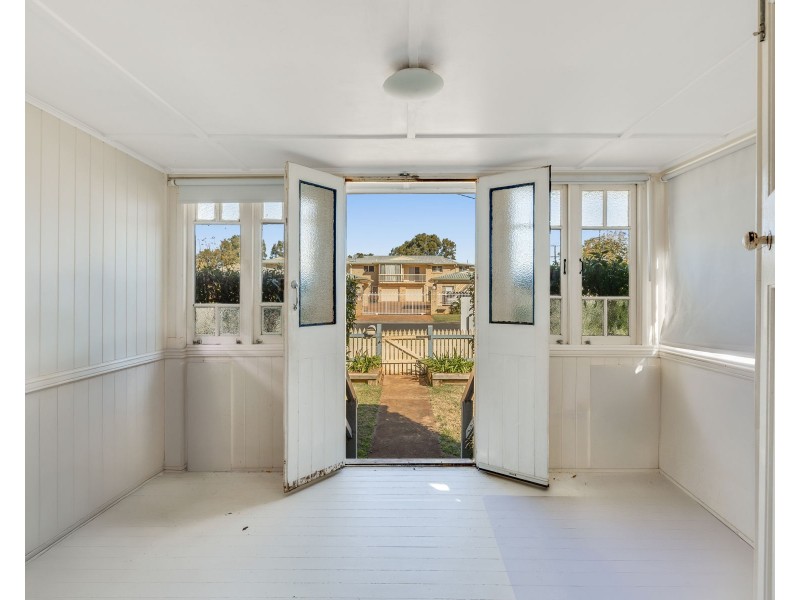 75 Rome Street, Newtown QLD 4350