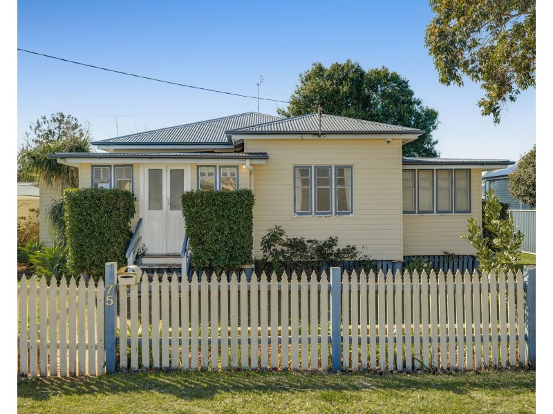 75 Rome Street, Newtown QLD 4350