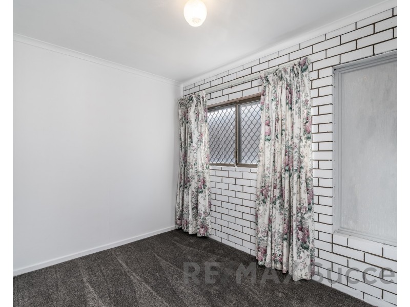 816 Ruthven Street, Kearneys Spring QLD 4350