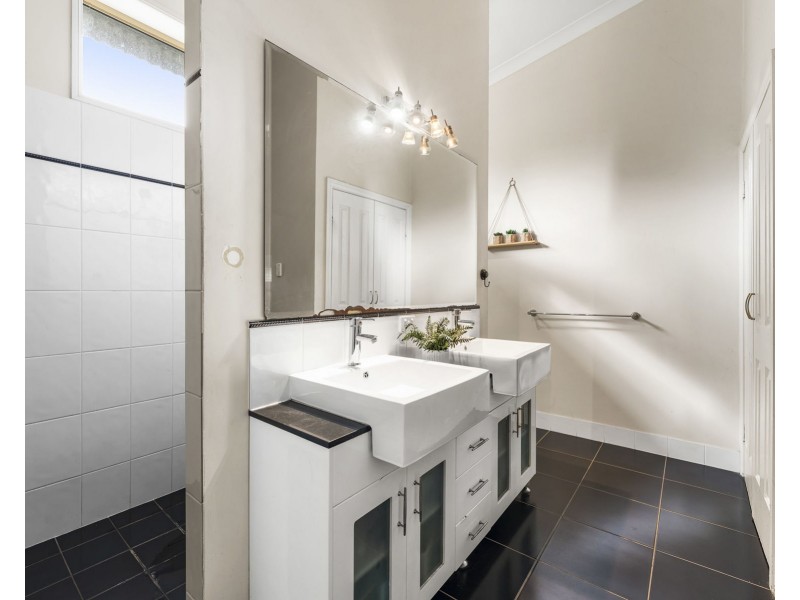 185 Murphys Creek Road, Postmans Ridge QLD 4352