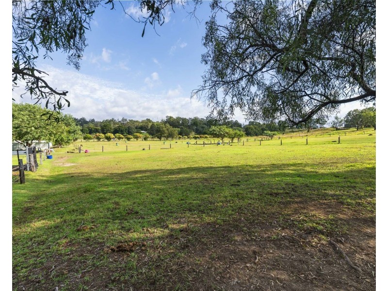185 Murphys Creek Road, Postmans Ridge QLD 4352