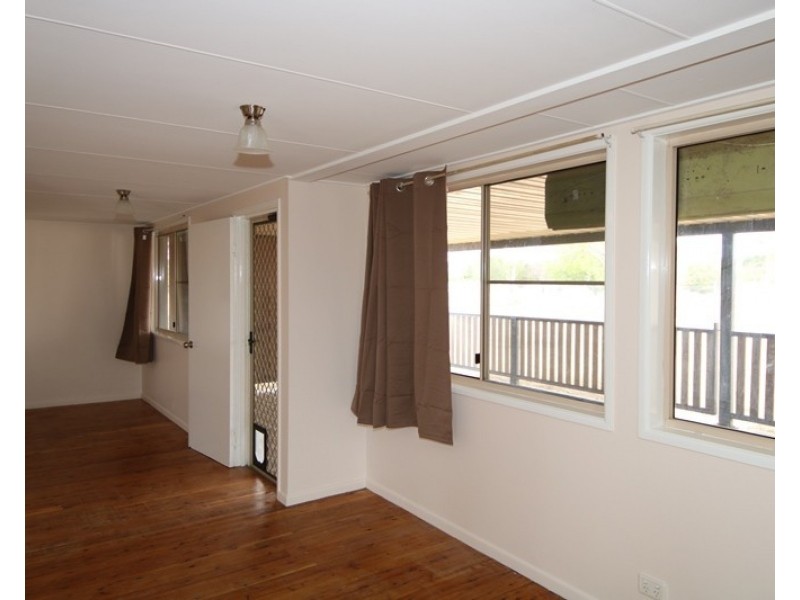 29 William Street, Cambooya QLD 4358