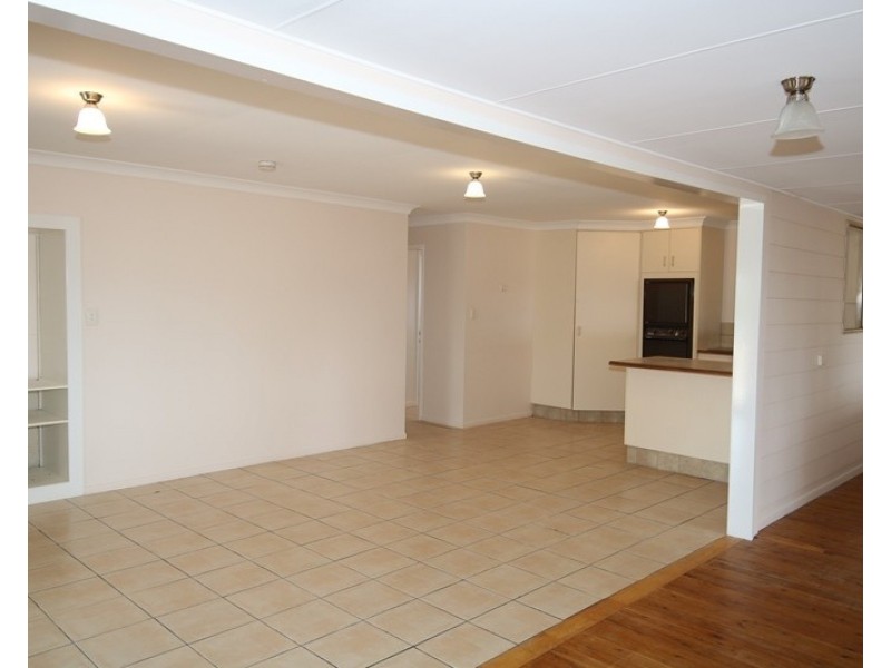 29 William Street, Cambooya QLD 4358