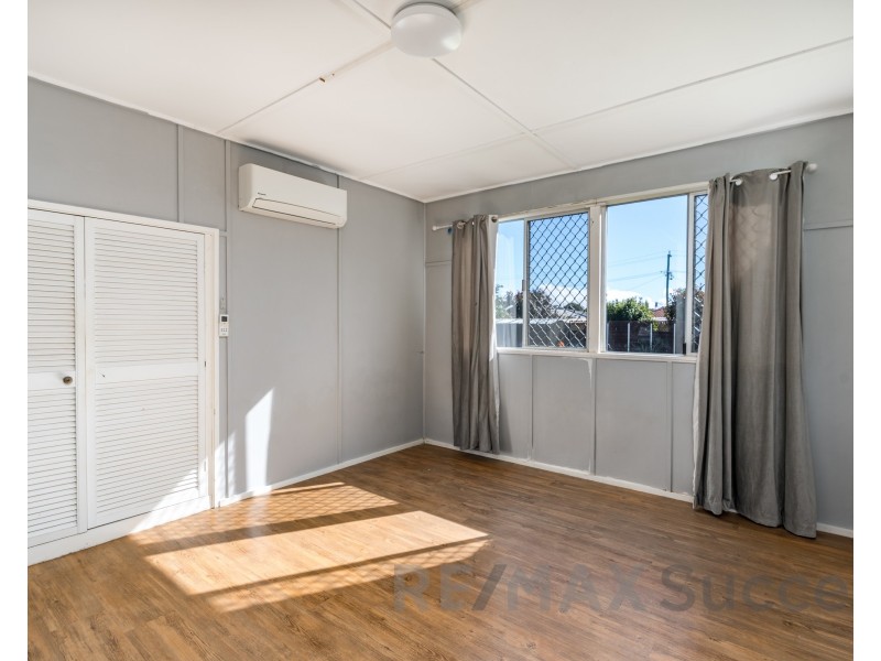 11 Perina Street, Wilsonton QLD 4350