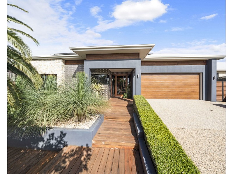 5 Webcke Crescent, Kleinton QLD 4352