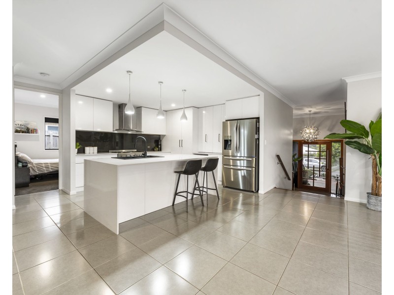 5 Webcke Crescent, Kleinton QLD 4352