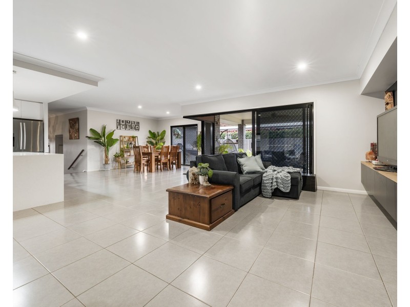 5 Webcke Crescent, Kleinton QLD 4352