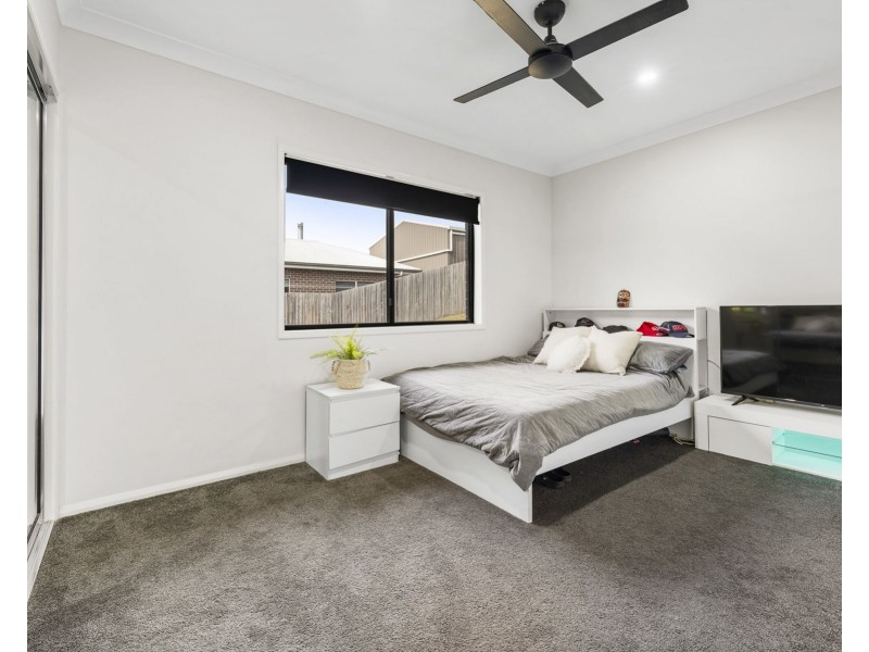 5 Webcke Crescent, Kleinton QLD 4352