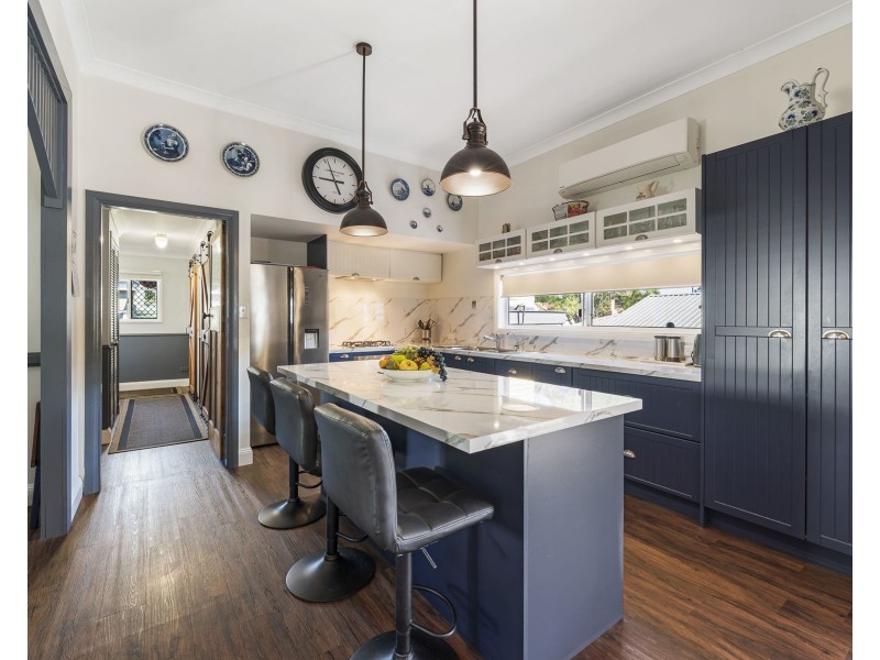 6 McCook Street, South Toowoomba QLD 4350