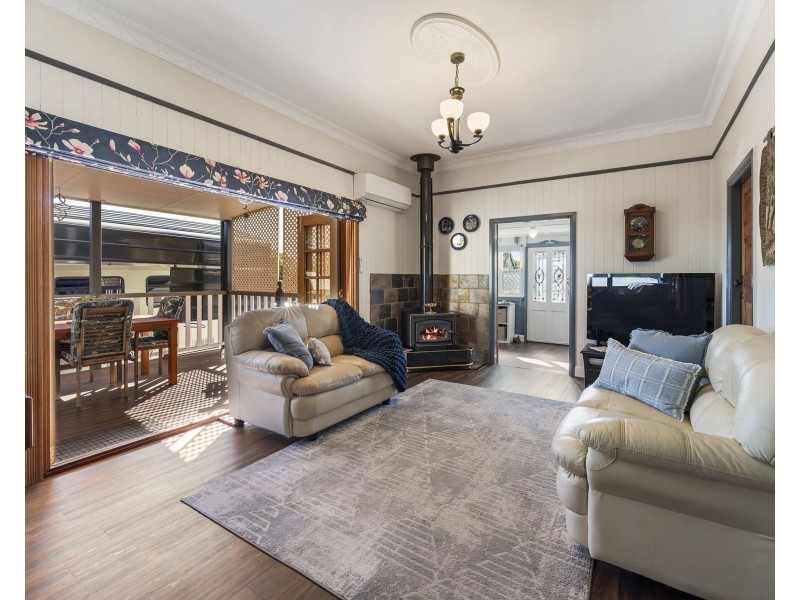 6 McCook Street, South Toowoomba QLD 4350