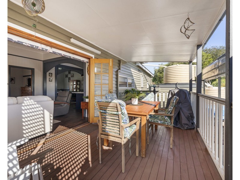 6 McCook Street, South Toowoomba QLD 4350