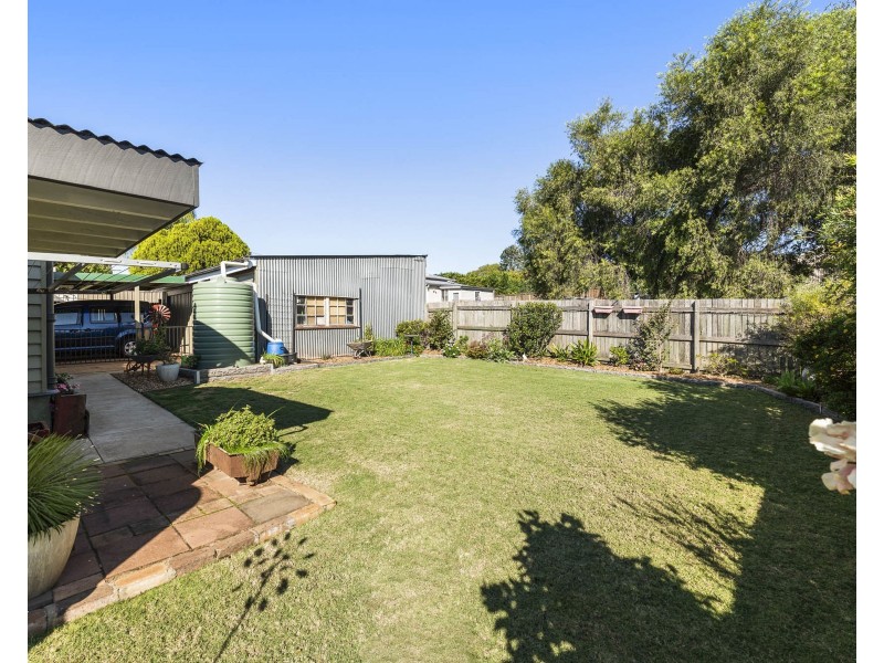 6 McCook Street, South Toowoomba QLD 4350